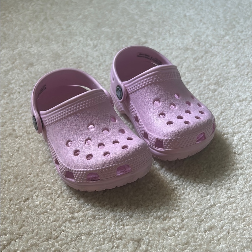CROCS Pink Water Shoes with Lightweight Design